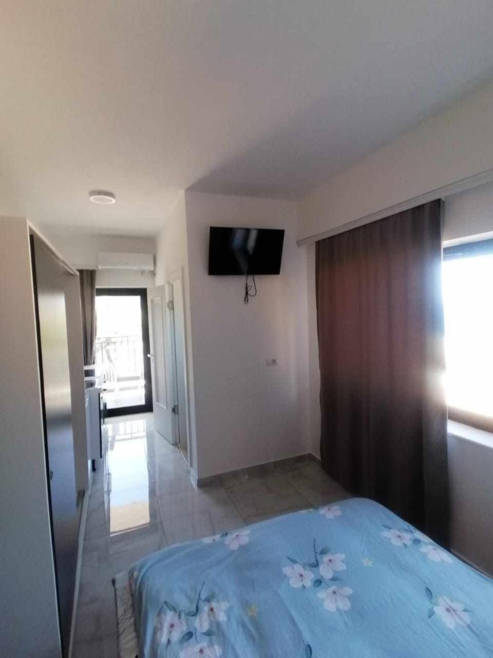 Davids Apartments Sarandë Buitenkant foto