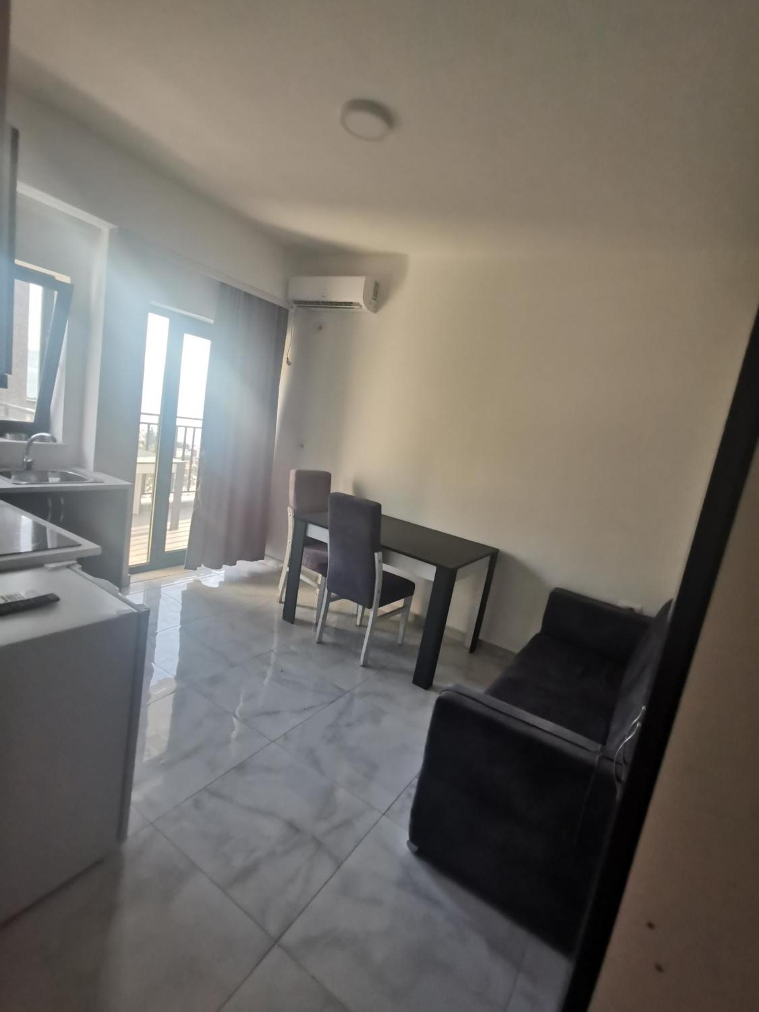 Davids Apartments Sarandë Buitenkant foto